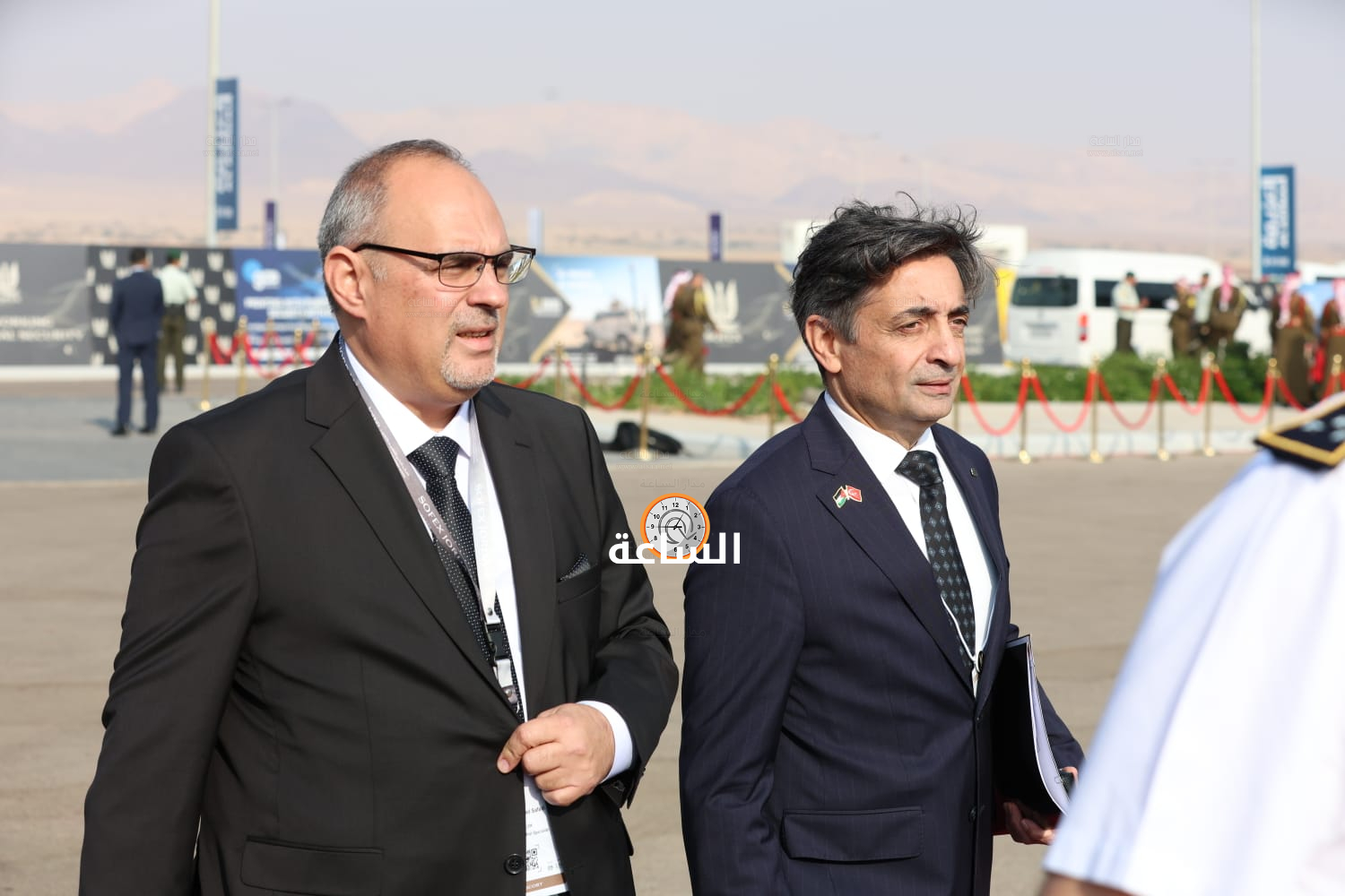 Madar Al-Saa Images 0.817503337368944