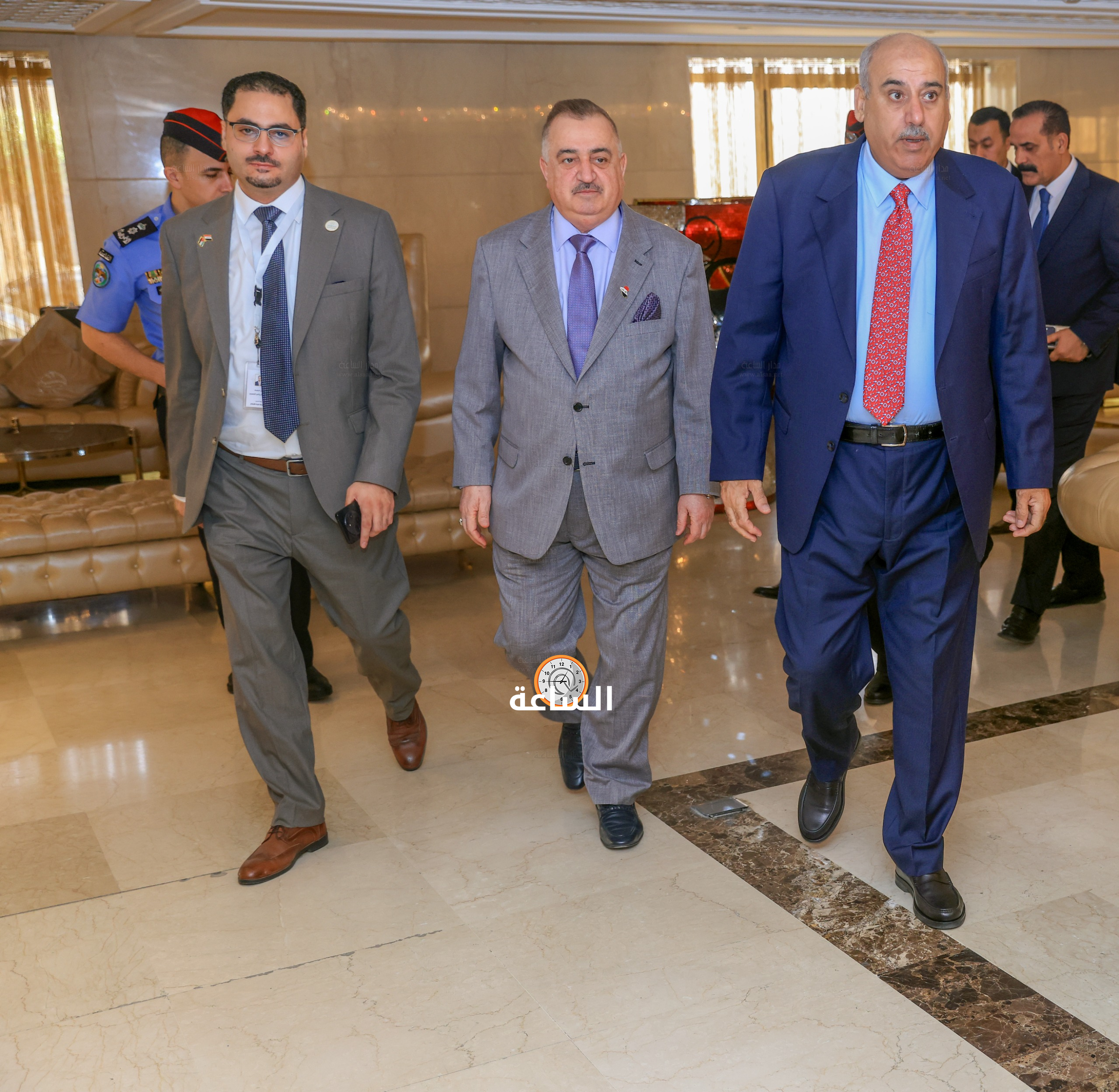Madar Al-Saa Images 0.2465747321866234