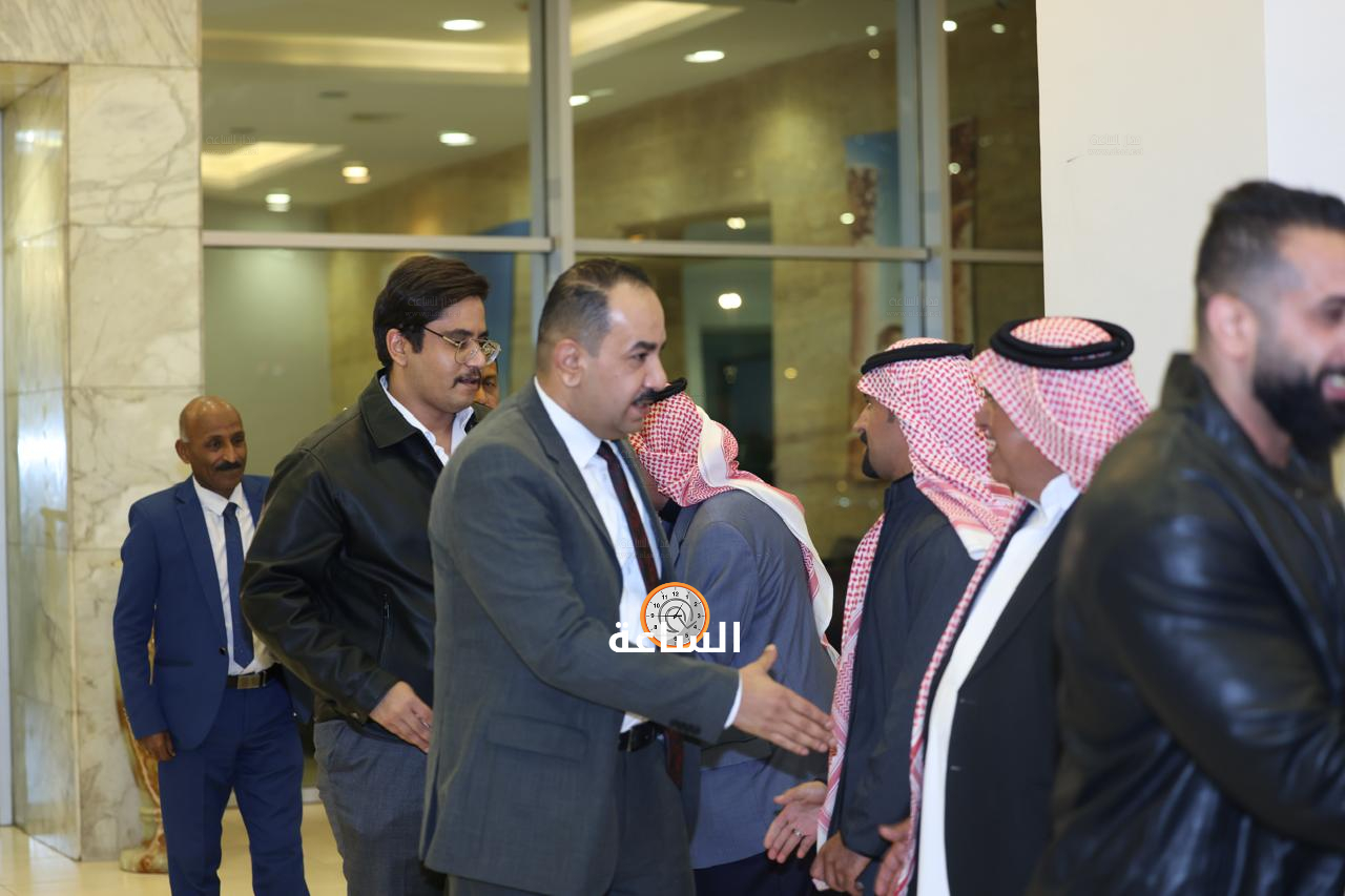 Madar Al-Saa Images 0.7471336906544245