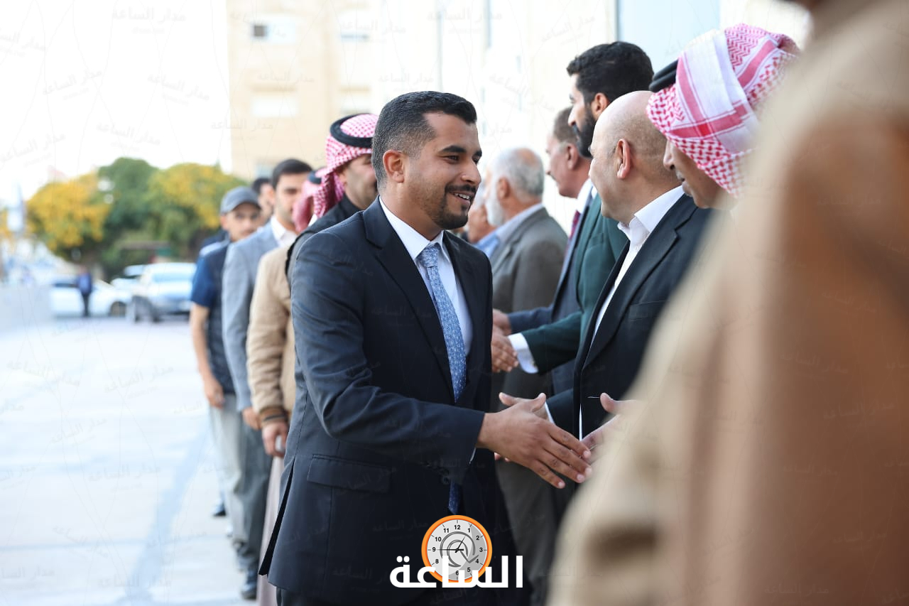 Madar Al-Saa Images 0.8105176510149007