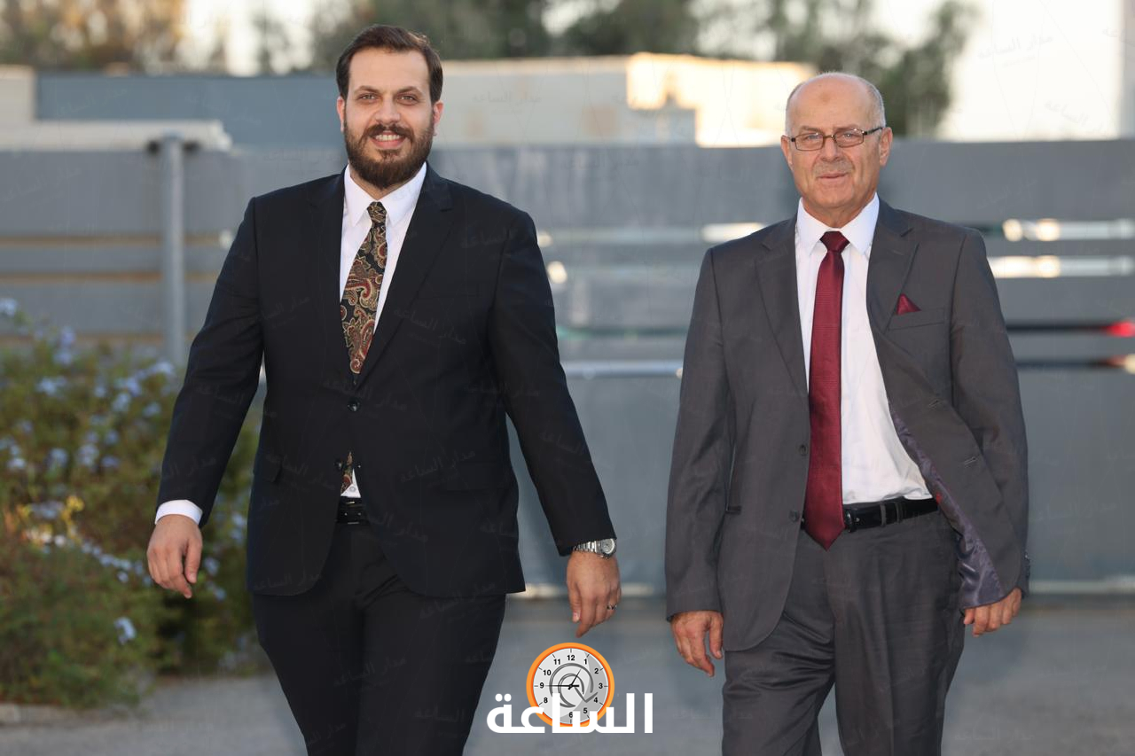 Madar Al-Saa Images 0.4913352803987793