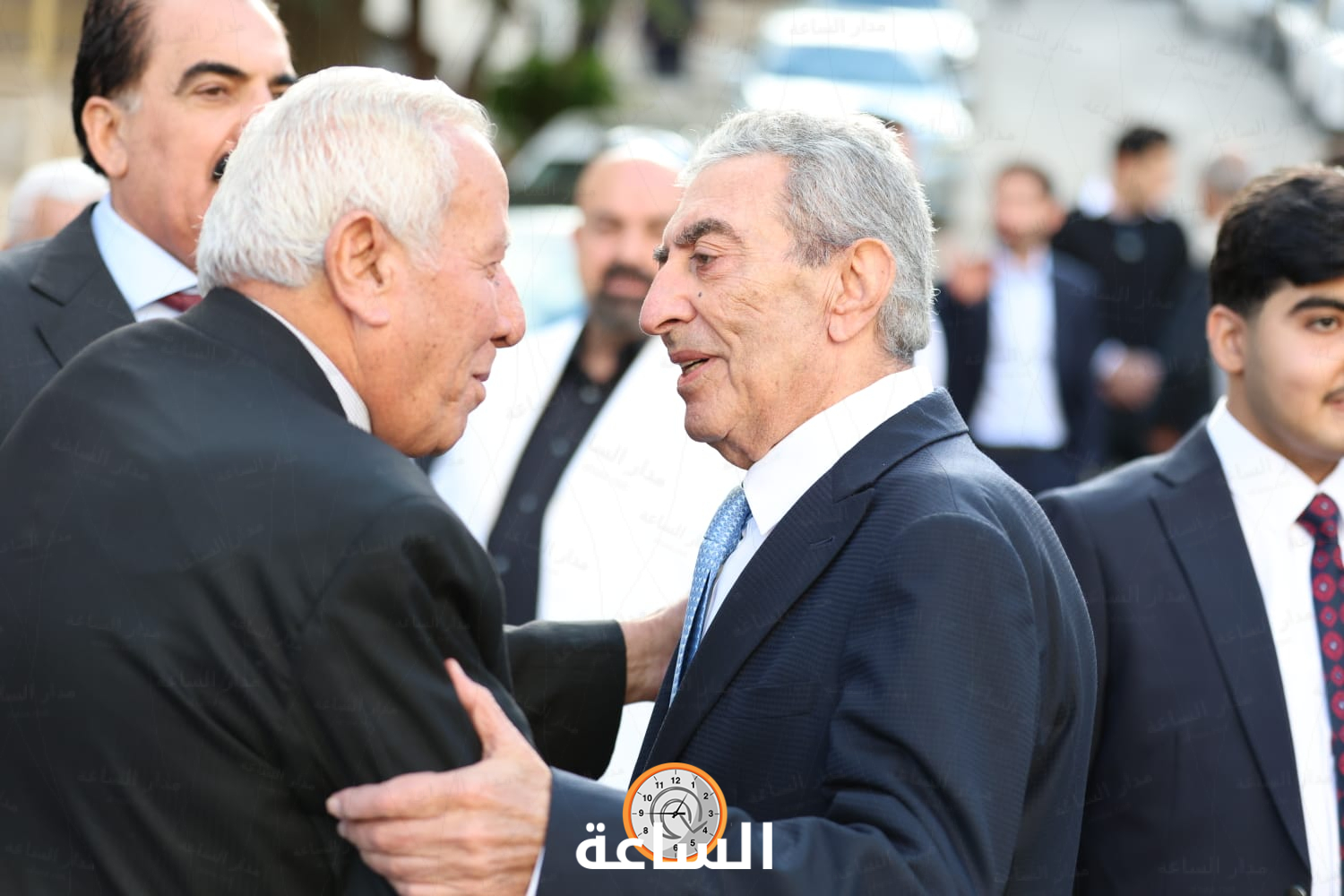 Madar Al-Saa Images 0.447865466795934