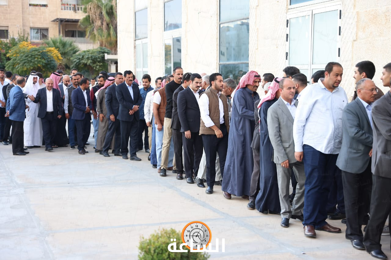 Madar Al-Saa Images 0.6517178980317292