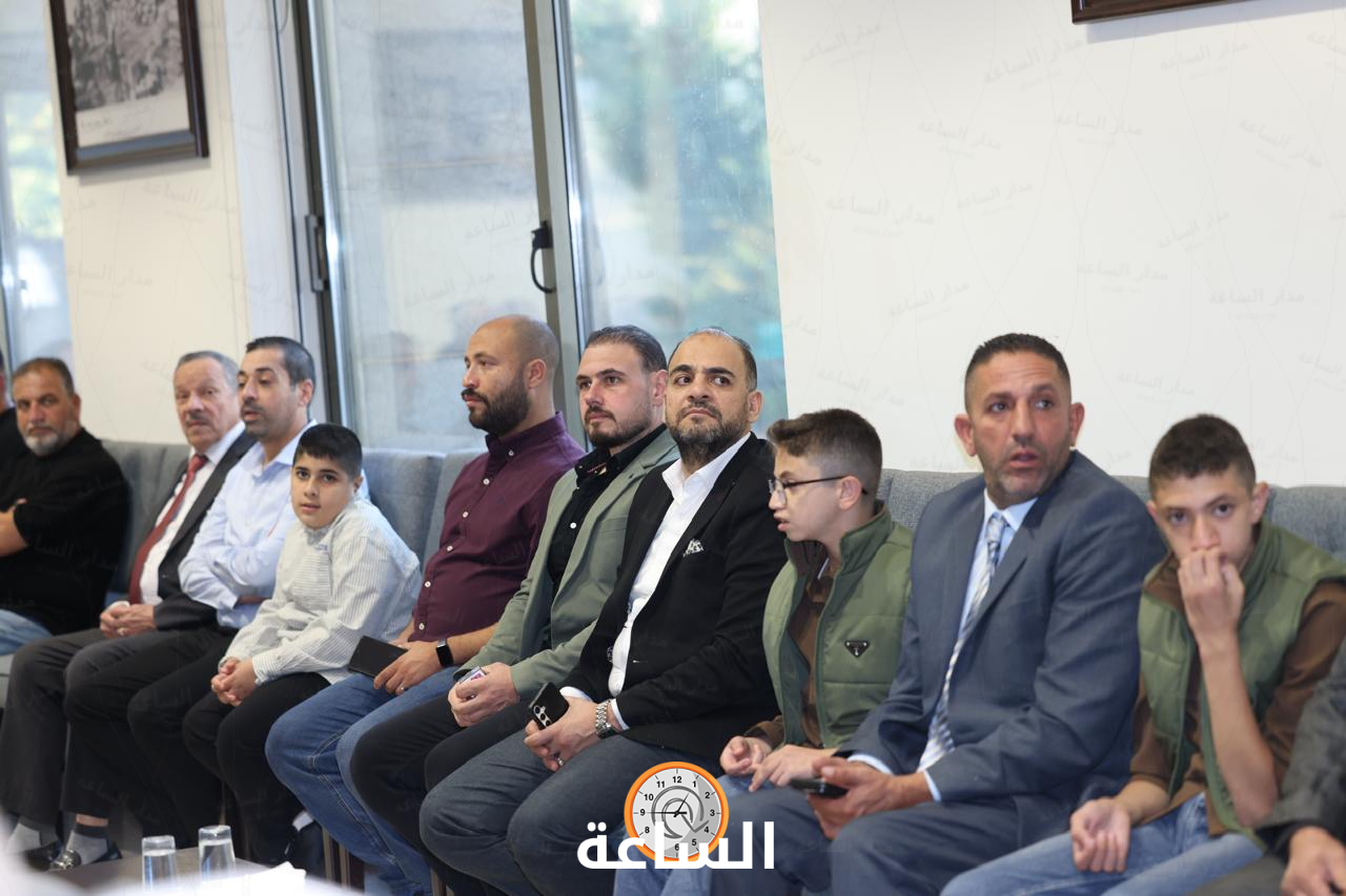 Madar Al-Saa Images 0.23703005080987727