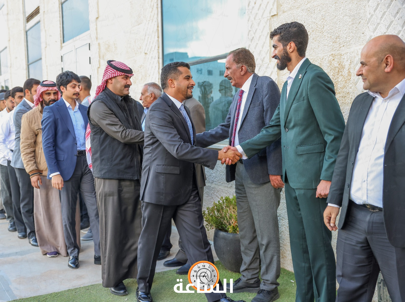 Madar Al-Saa Images 0.46103760408857875