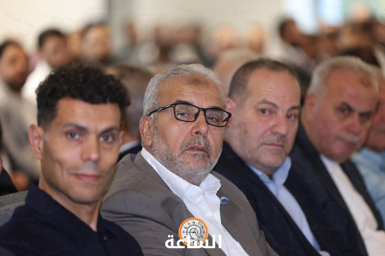 Madar Al-Saa Images 0.04779944300667083