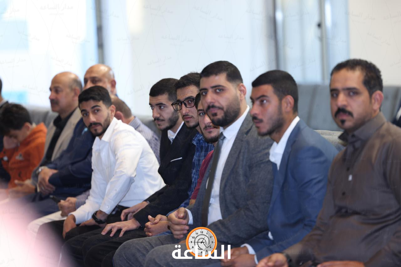 Madar Al-Saa Images 0.7837685681146997