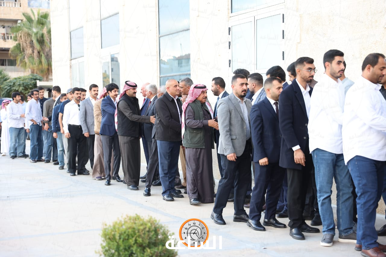 Madar Al-Saa Images 0.7507635402424666