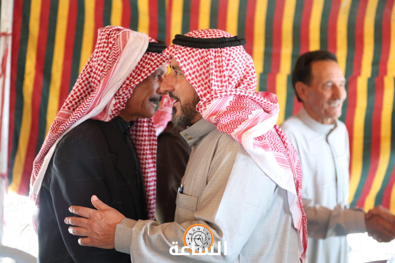 Madar Al-Saa Images 0.16452311343214654