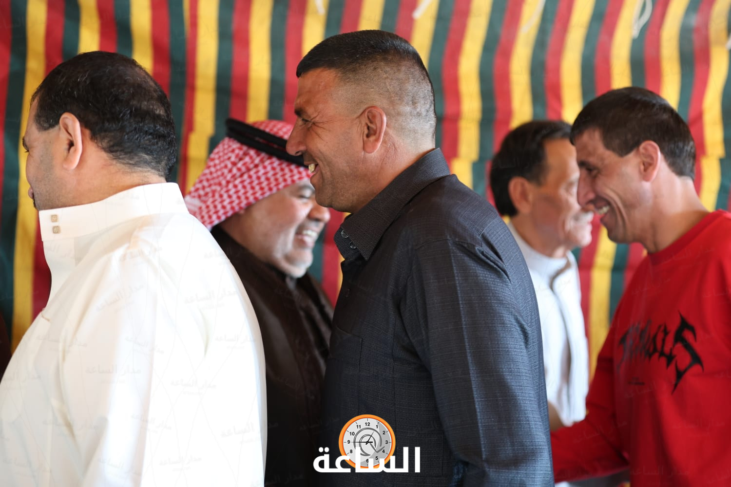 Madar Al-Saa Images 0.04453084261605511
