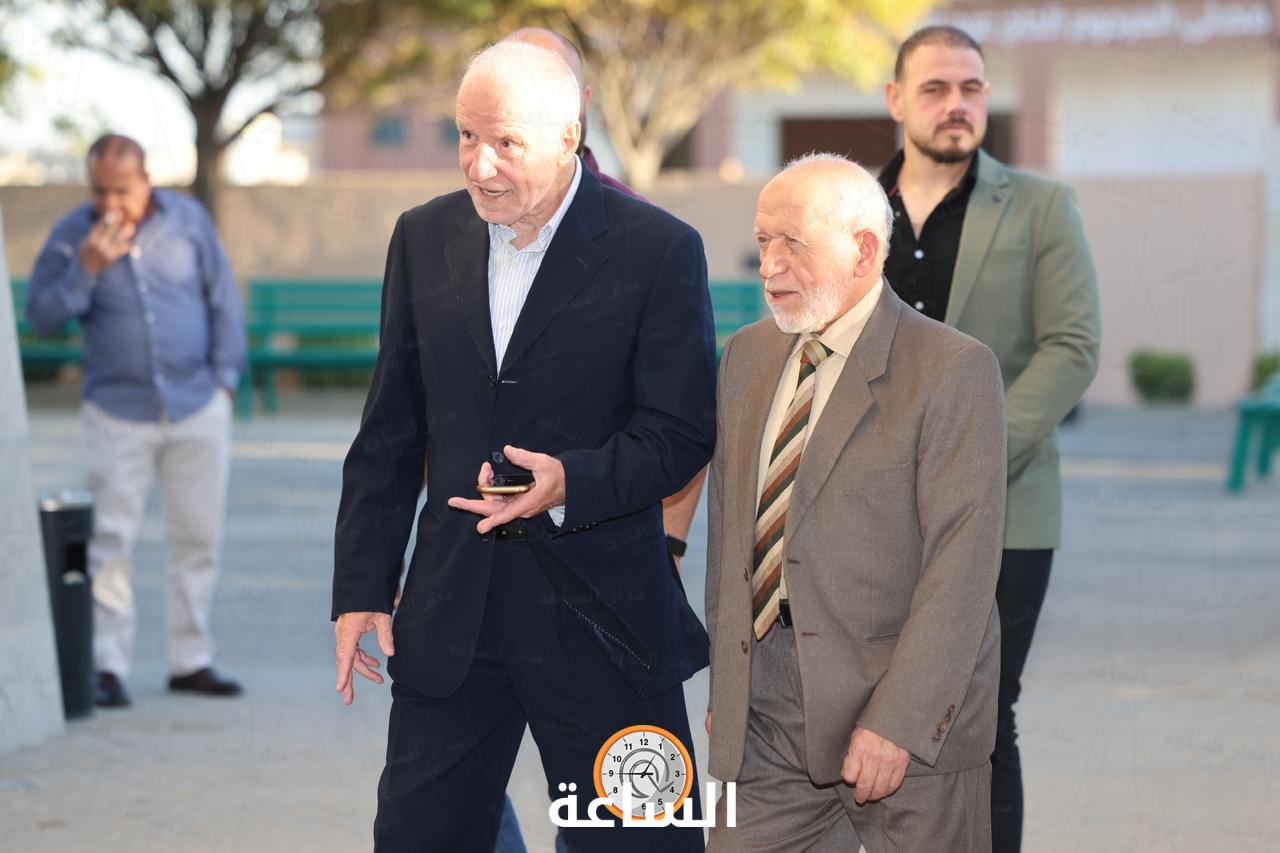 Madar Al-Saa Images 0.7818376051631803