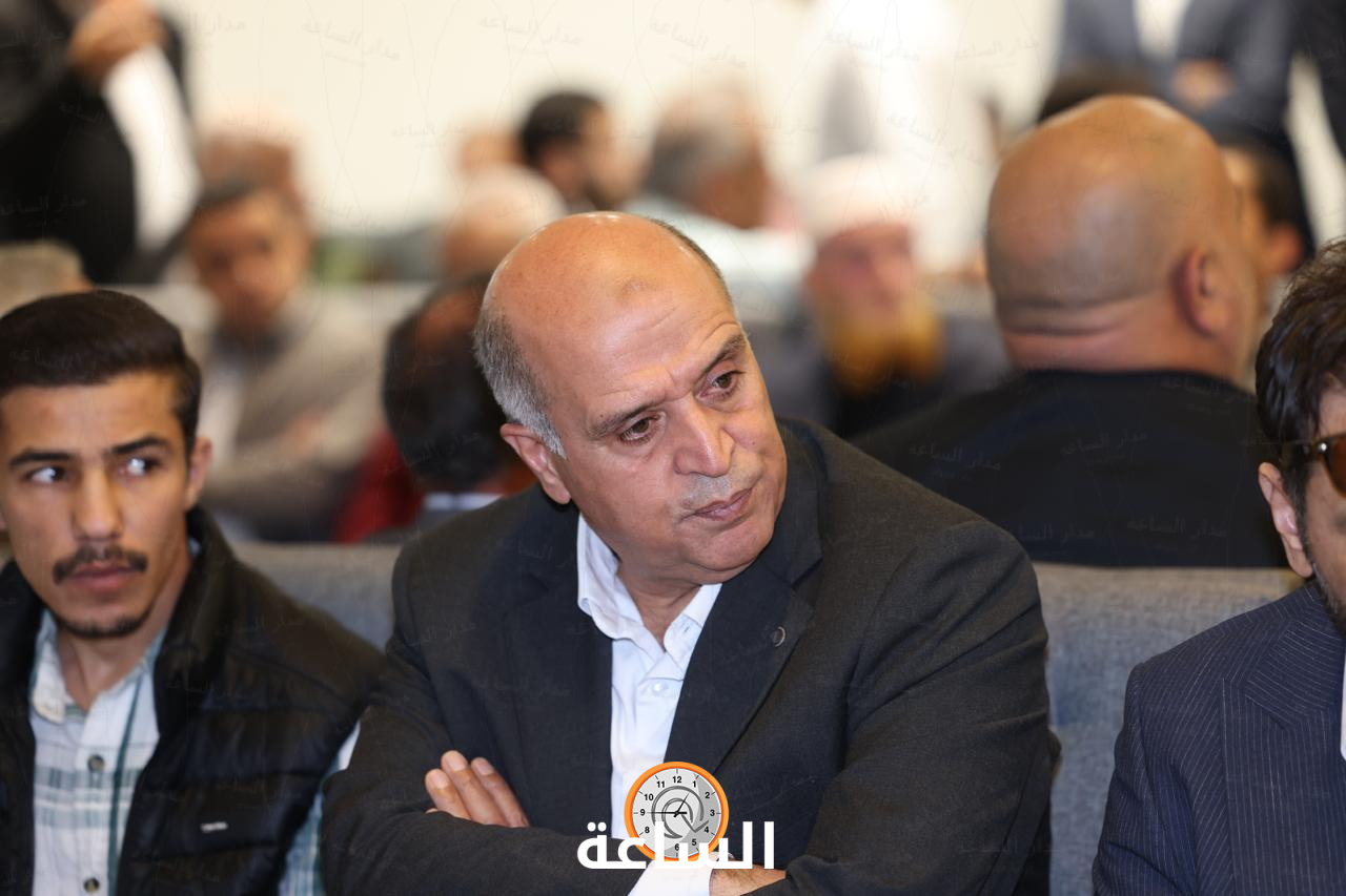 Madar Al-Saa Images 0.25682527053495885