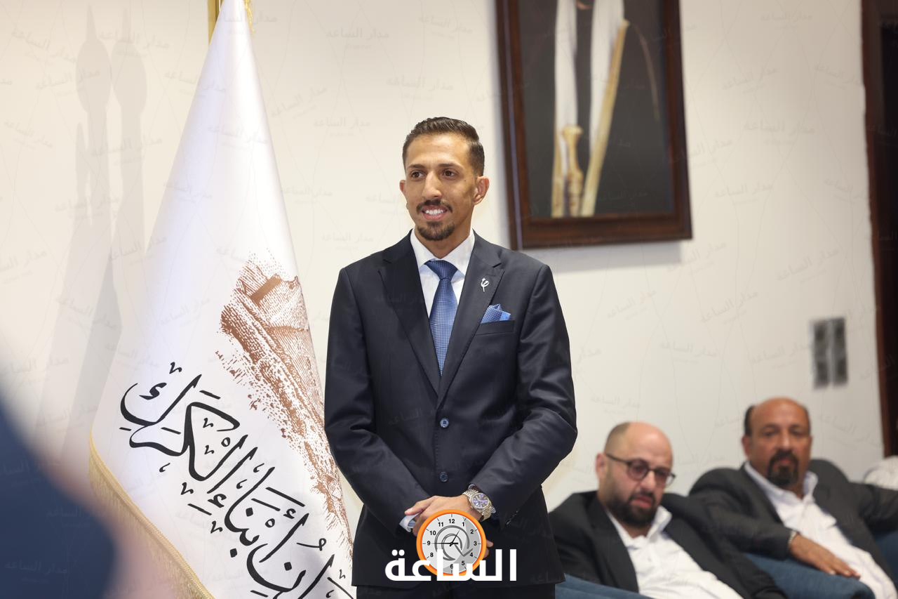 Madar Al-Saa Images 0.09051926555892675