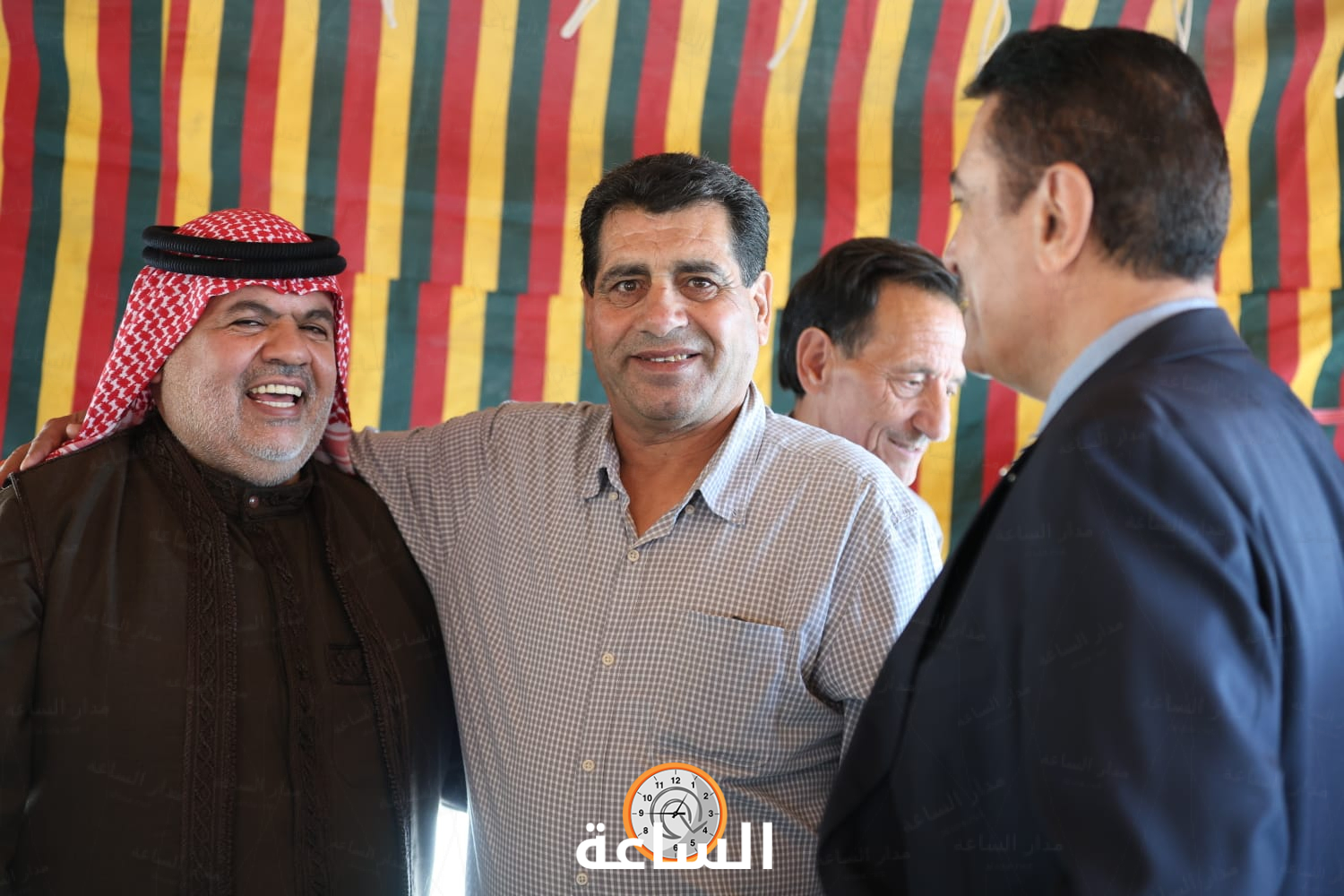 Madar Al-Saa Images 0.424210340930796