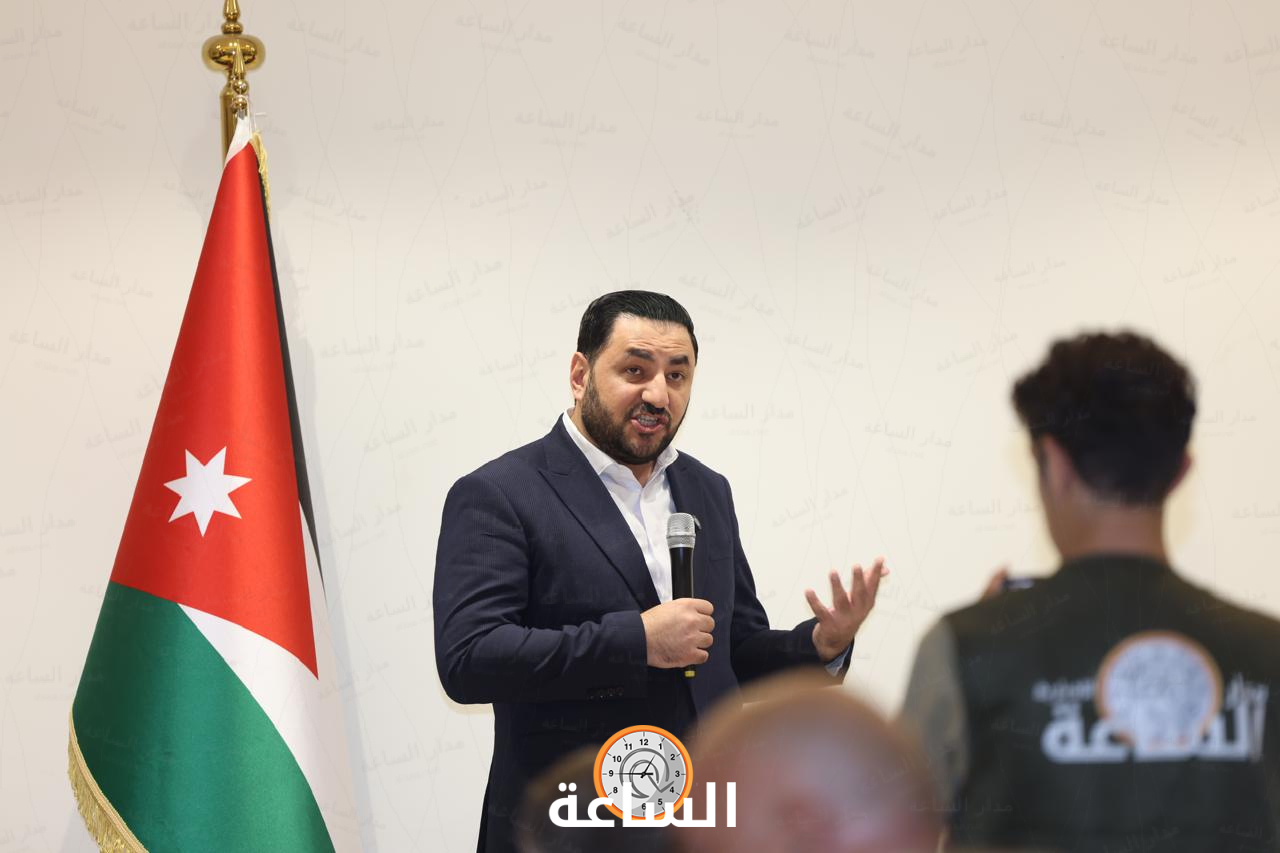 Madar Al-Saa Images 0.7898725456412204