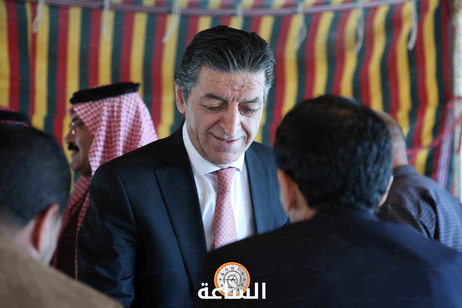Madar Al-Saa Images 0.6411763804747062