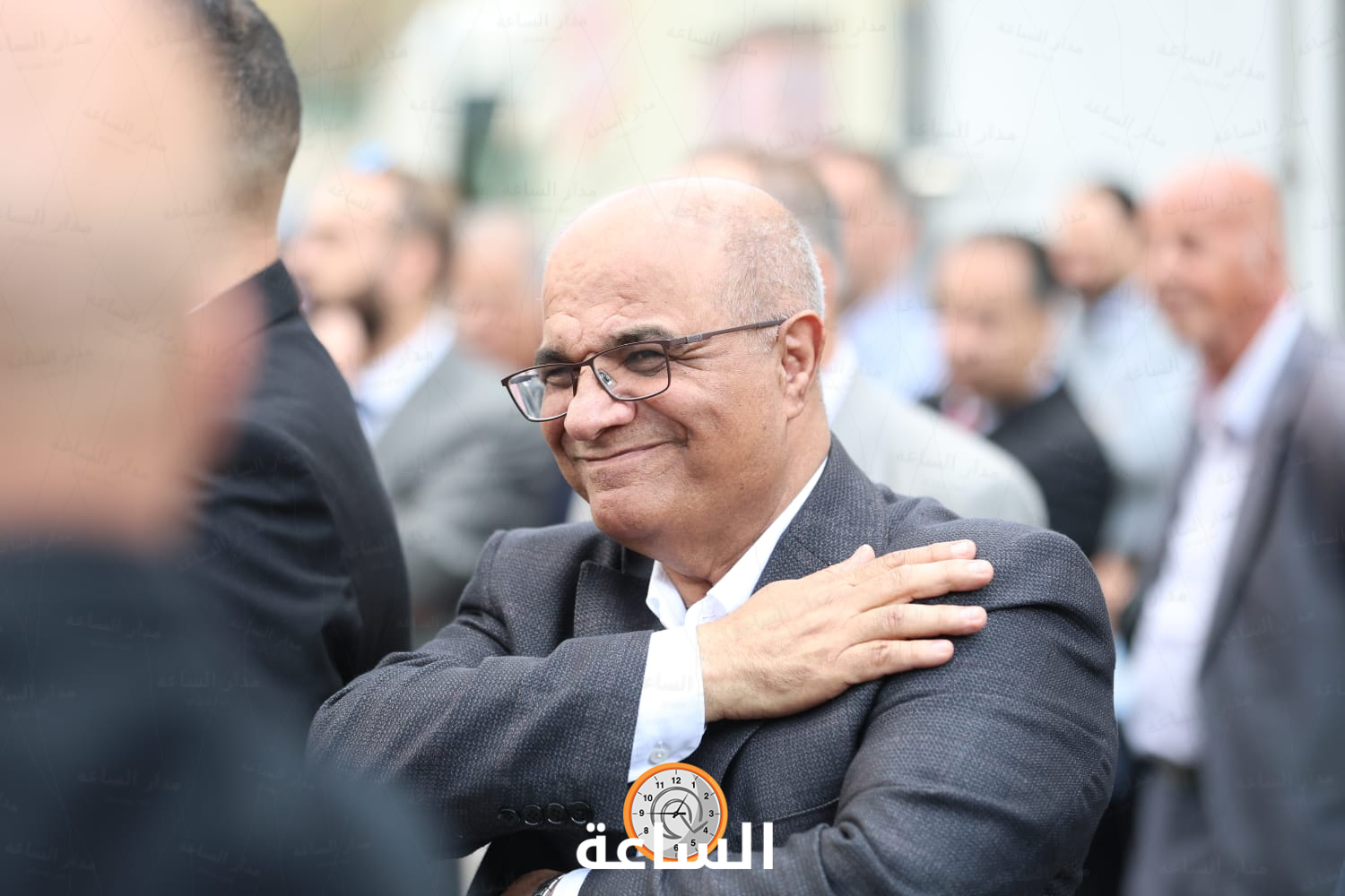 Madar Al-Saa Images 0.24655397752929376
