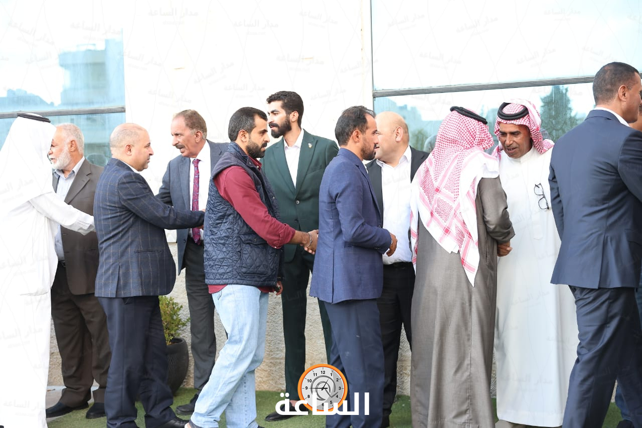 Madar Al-Saa Images 0.7480760650544885