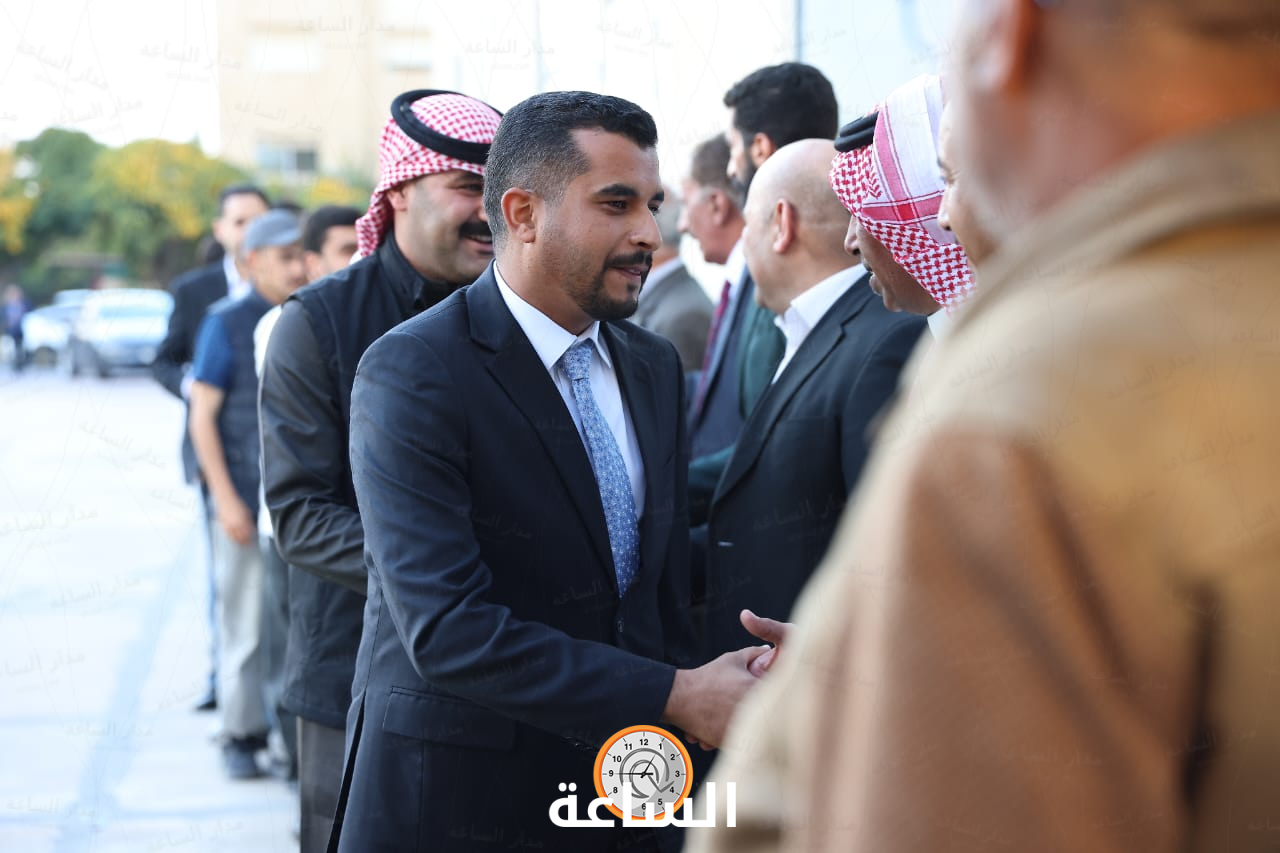 Madar Al-Saa Images 0.8702775377386985