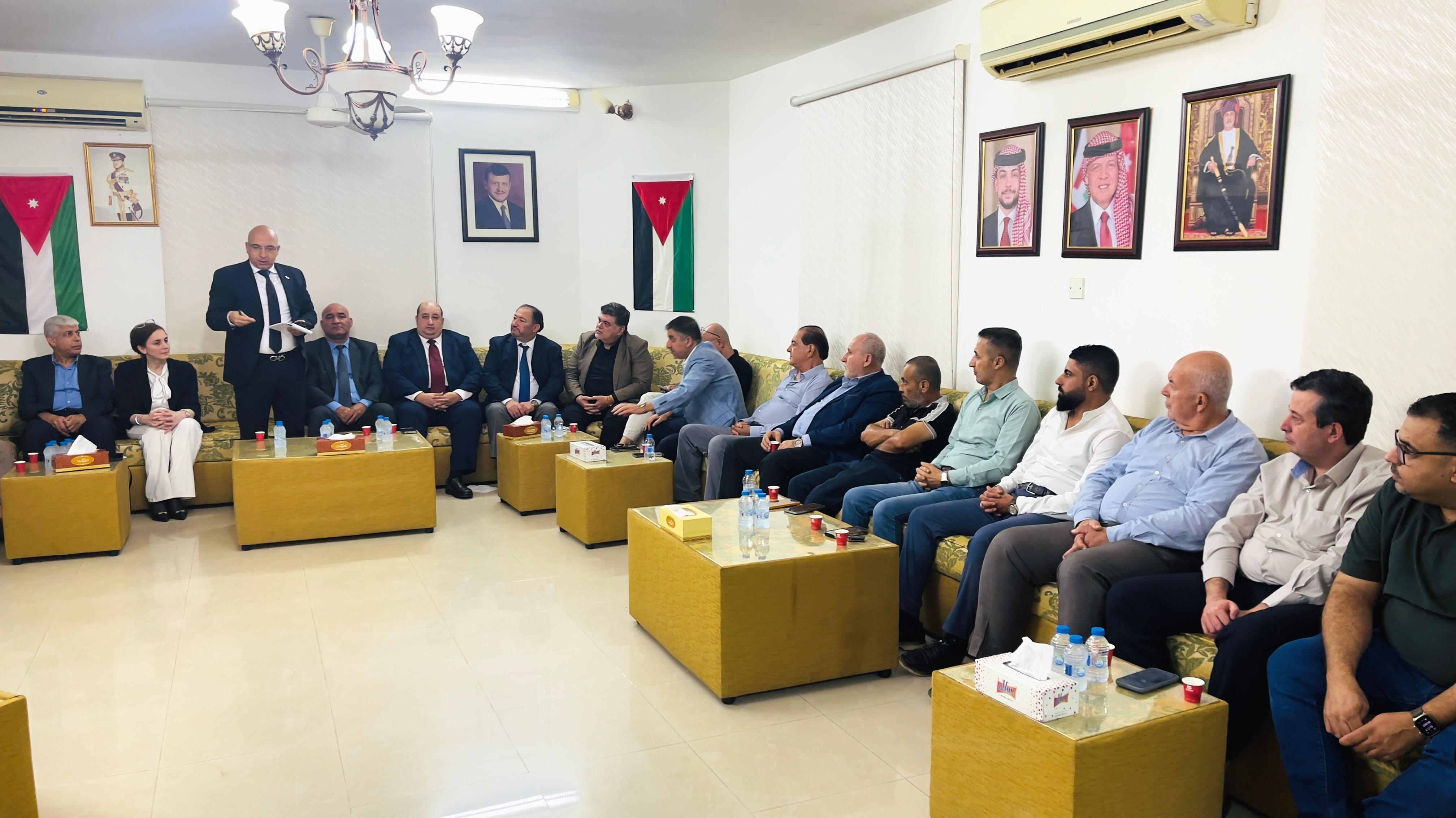 Madar Al-Saa Images 0.32173112461355247