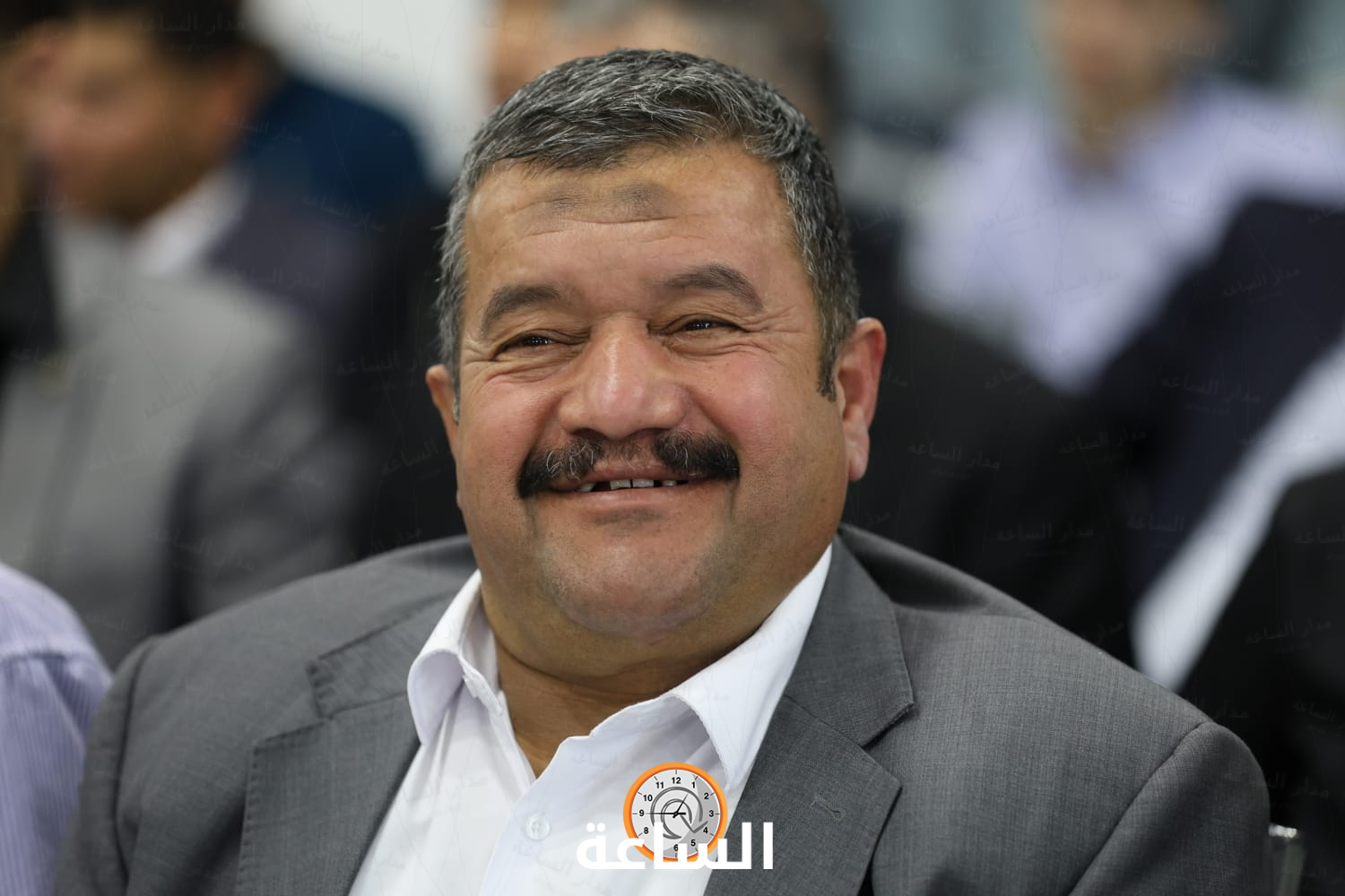 Madar Al-Saa Images 0.7107453020388937
