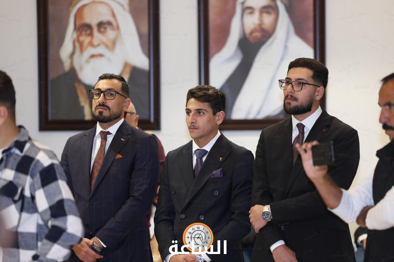 Madar Al-Saa Images 0.3877790270898356
