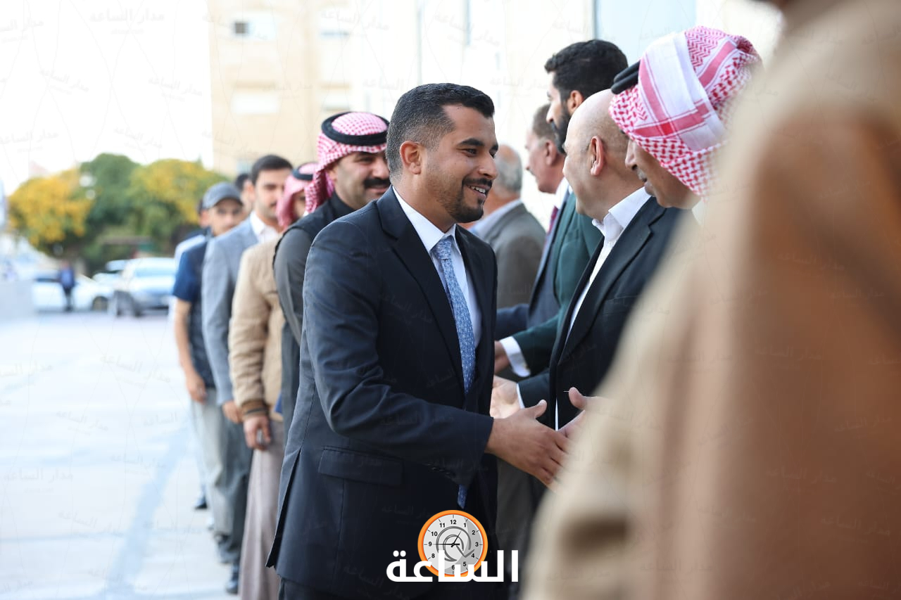 Madar Al-Saa Images 0.5773445229498197