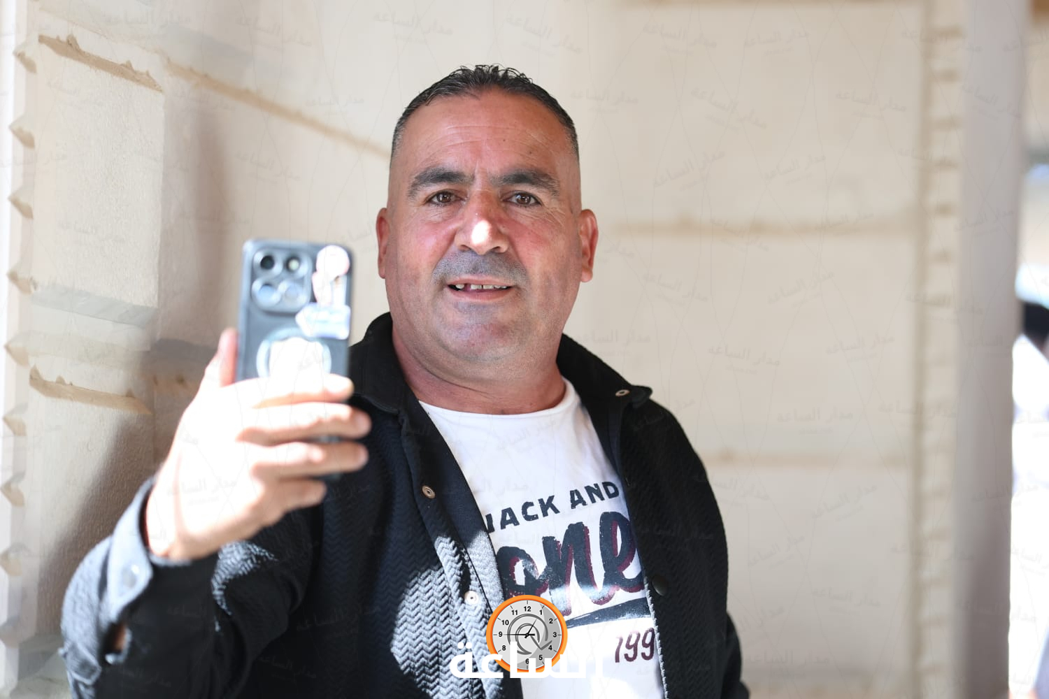 Madar Al-Saa Images 0.8886087016283822