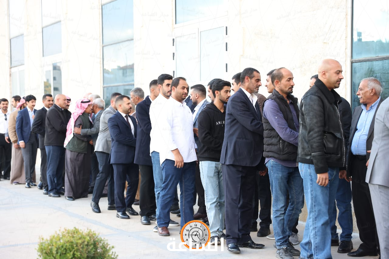 Madar Al-Saa Images 0.2952254239122296