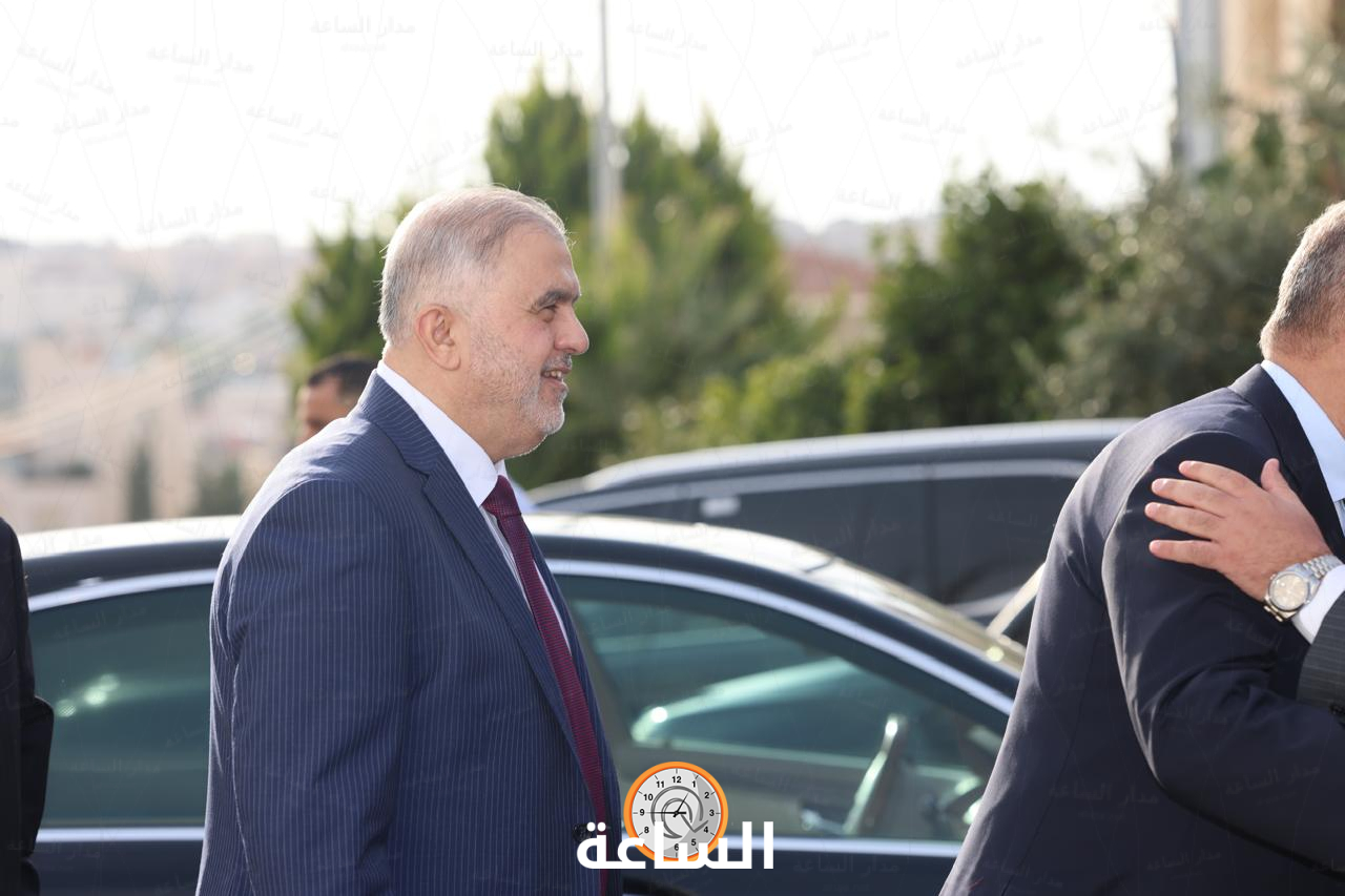 Madar Al-Saa Images 0.3029127900125218