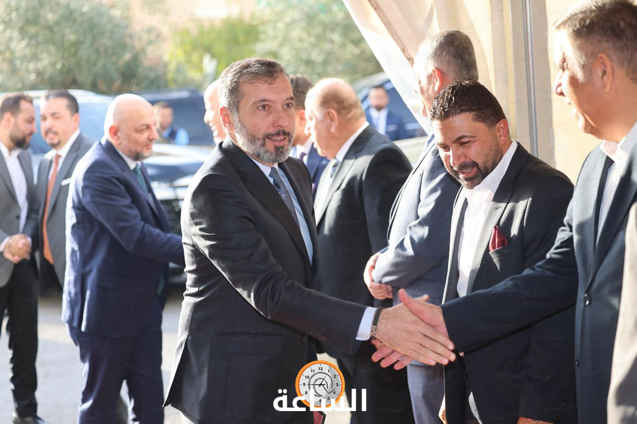 Madar Al-Saa Images 0.5621209582973581