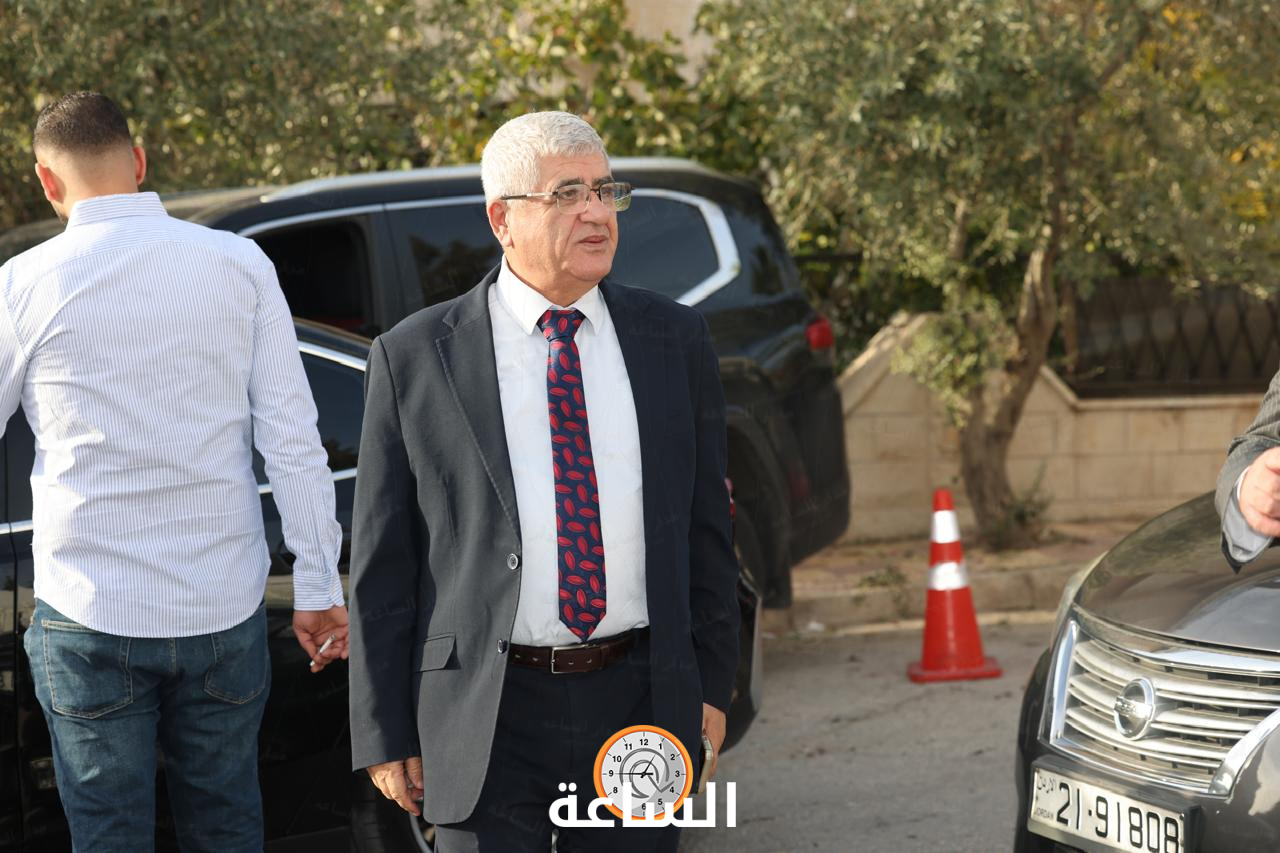 Madar Al-Saa Images 0.7713648389591081