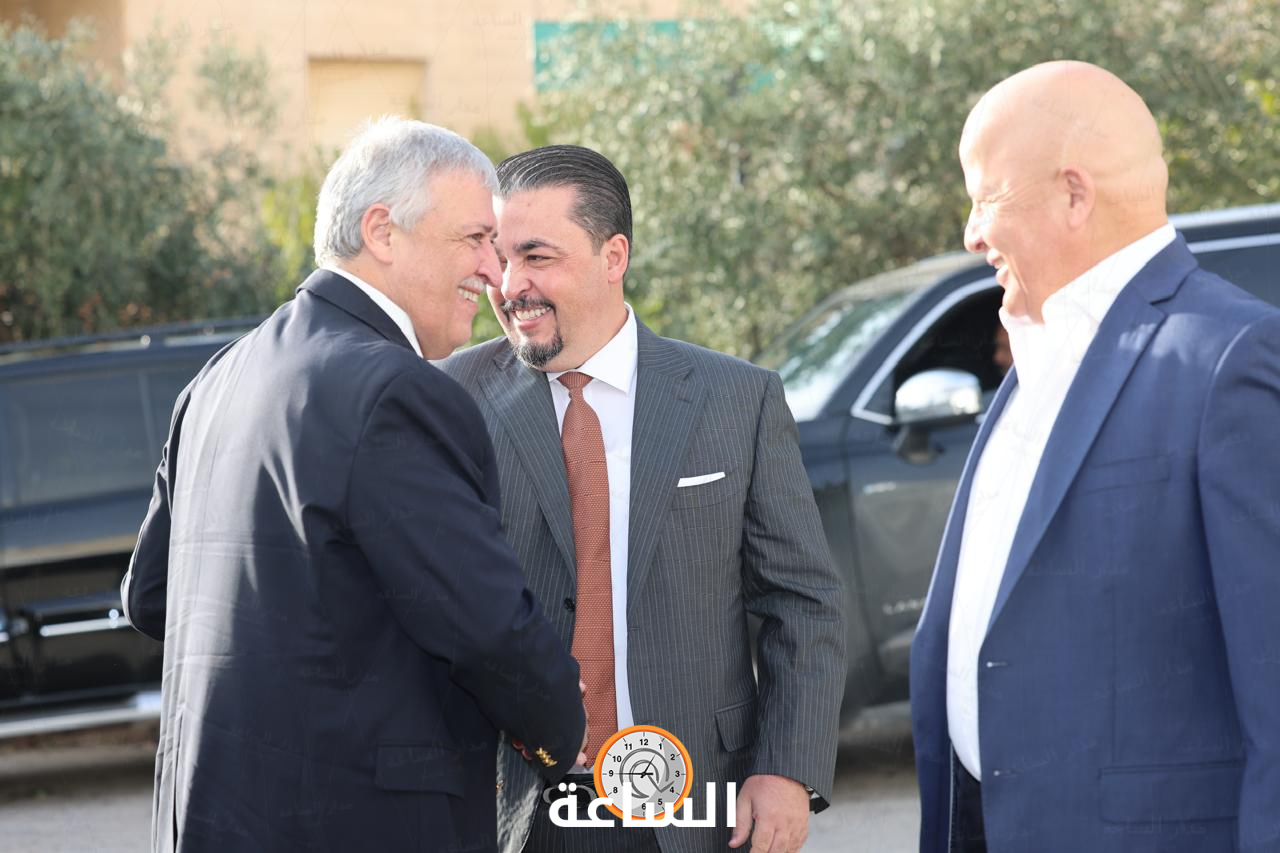 Madar Al-Saa Images 0.48884532550703996