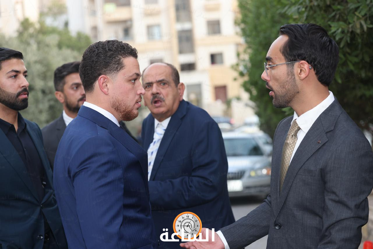 Madar Al-Saa Images 0.6728667813282179