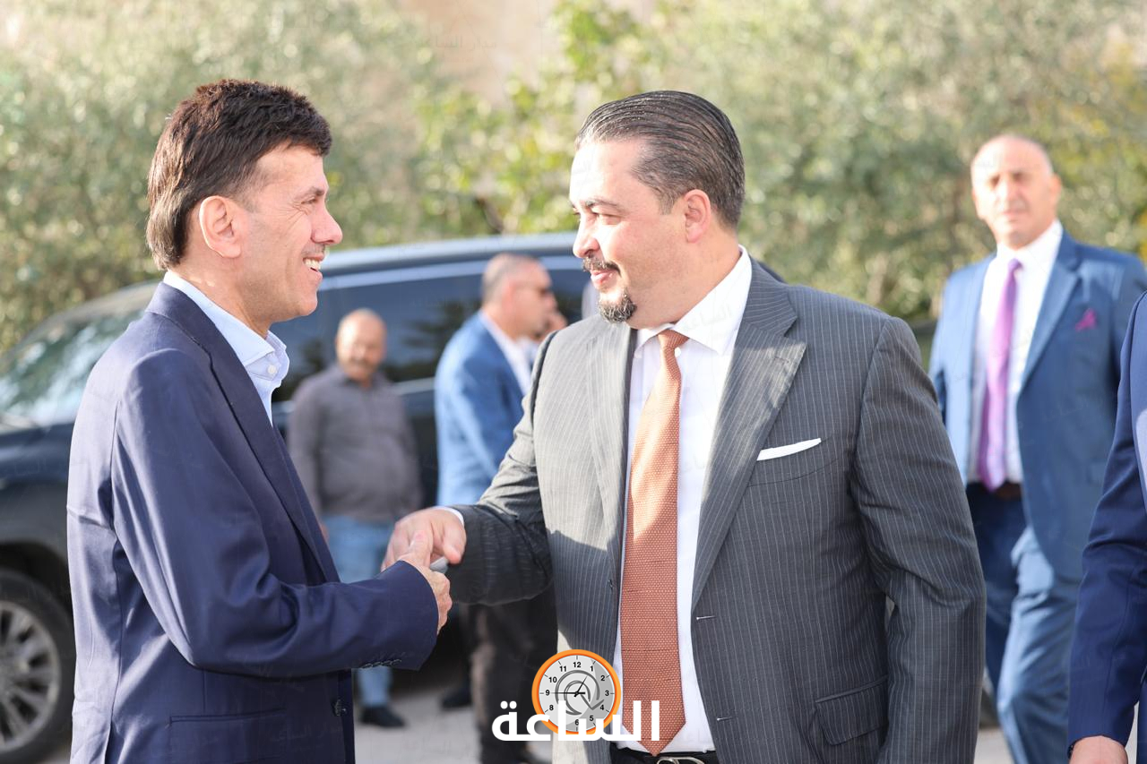 Madar Al-Saa Images 0.43870548549955624