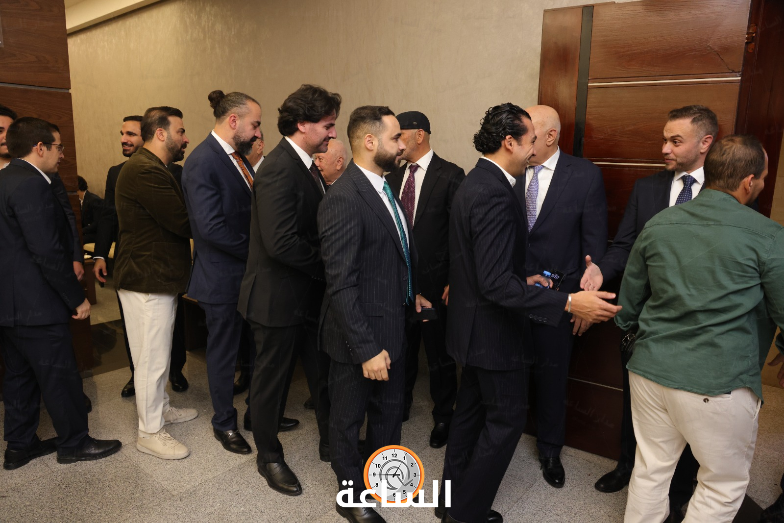 Madar Al-Saa Images 0.4257736378513729
