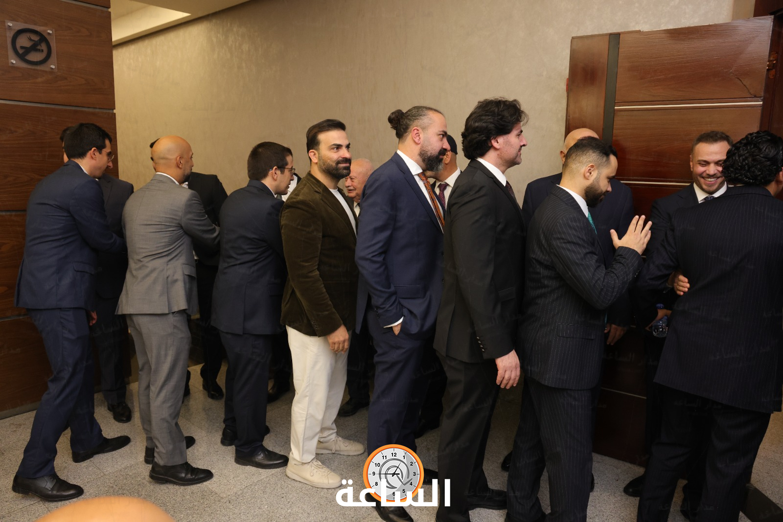 Madar Al-Saa Images 0.4937829077883502