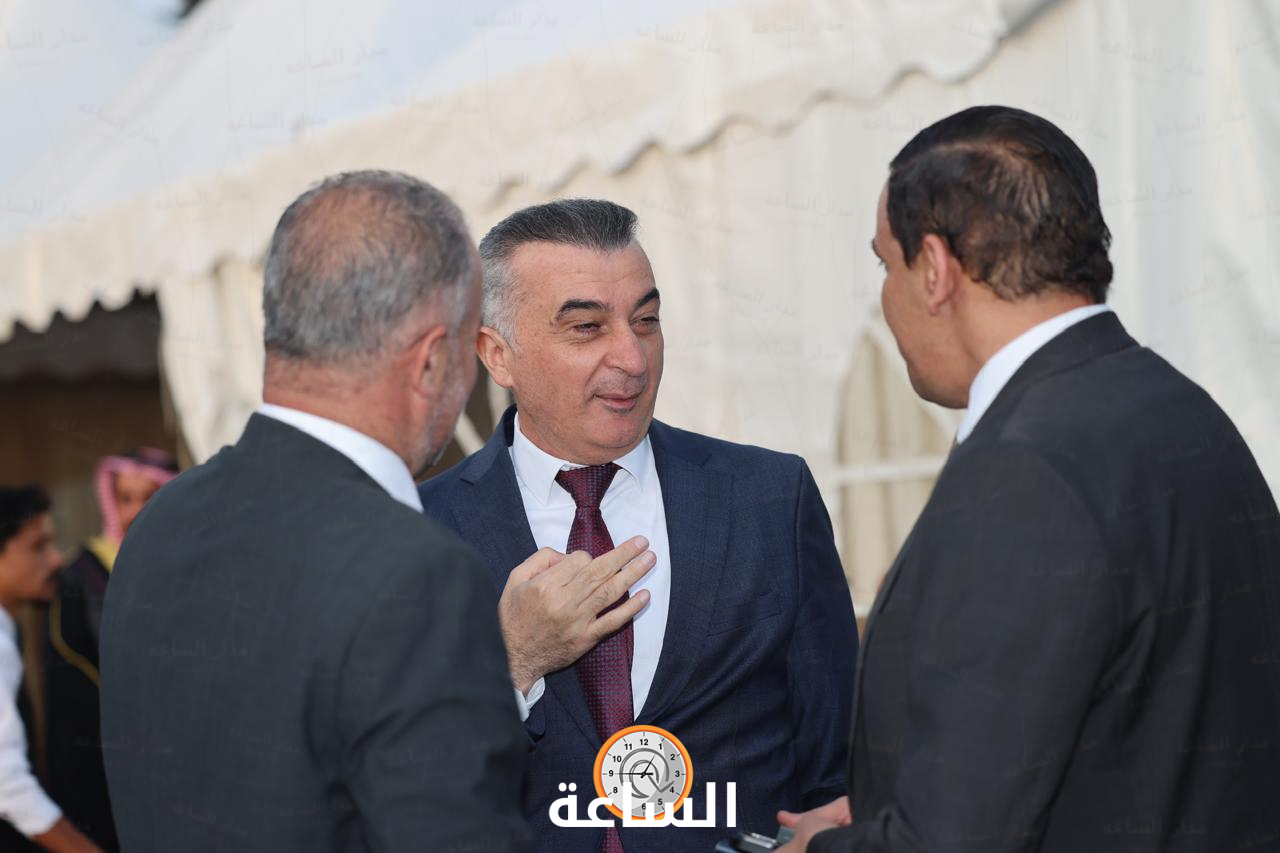 Madar Al-Saa Images 0.7368457368200321