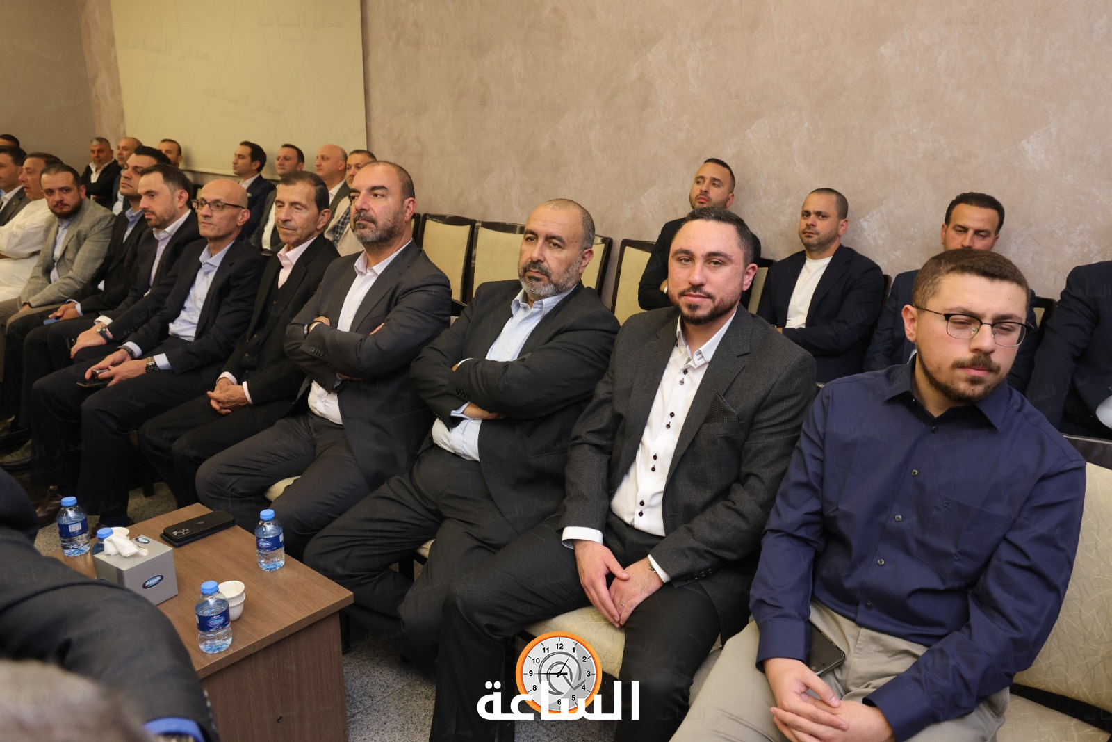 Madar Al-Saa Images 0.7077987664247513