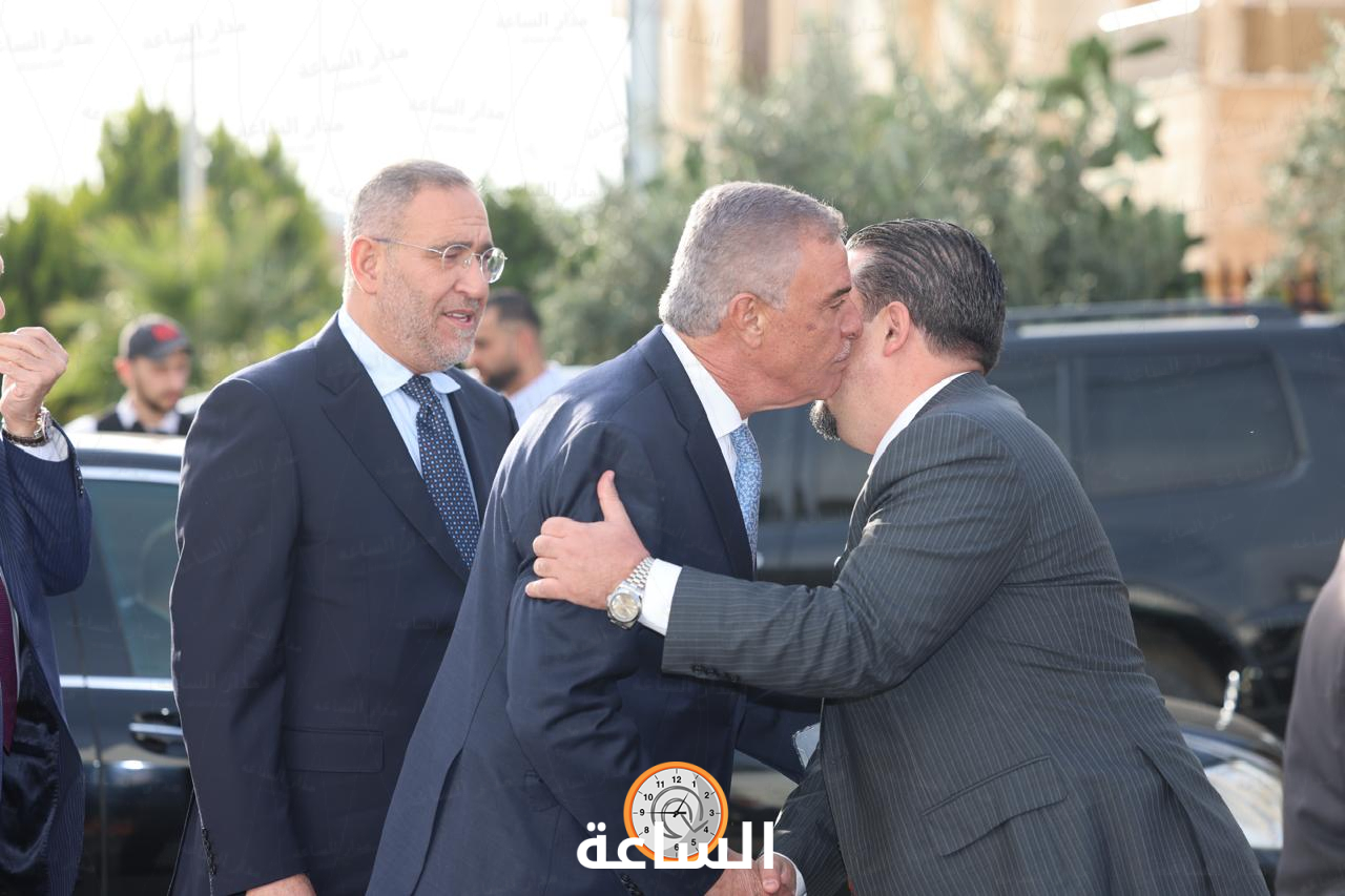 Madar Al-Saa Images 0.7885936287918507