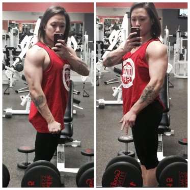 جوليا أكسفورد واحدة من أشهر بطلات كمال الأجسام في العالم