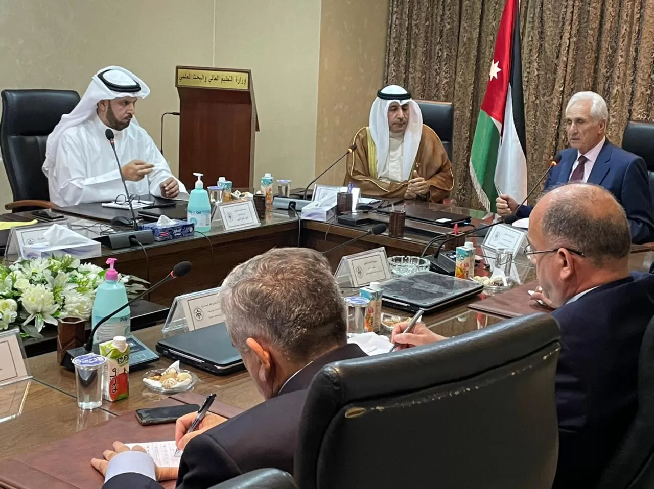 مدار الساعة,أخبار الجامعات الأردنية