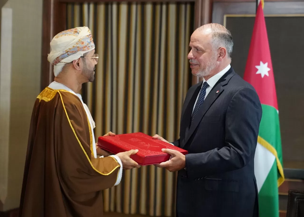 مدار الساعة,أخبار الأردن,اخبار الاردن,نائب رئيس الوزراء,وزير الخارجية وشؤون المغتربين,الأمير فيصل بن الحسين,الملك عبدالله الثاني,رئيس الوزراء,أيمن الصفدي,السلطان هيثم بن طارق,سلطنة عمان,قصر الحسينية