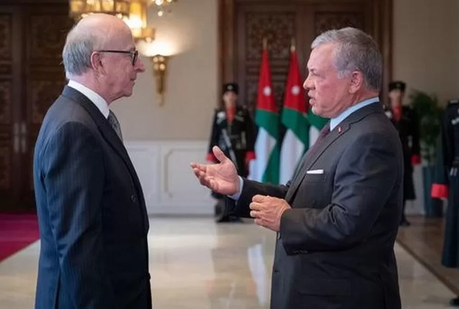 مدار الساعة,أخبار الأردن,اخبار الاردن,وزير الدولة لشؤون رئاسة الوزراء,وزير الخارجية وشؤون المغتربين,الملك عبدالله الثاني,الحسين بن طلال,الملك المؤسس,عبدالله بن الحسين,طلال بن عبدالله,الديوان الملكي الهاشمي,رئاسة الوزراء,قصر بسمان,#تقبل_أوراق_اعتماد #السفراء_المعينين #البلاط_الملكي_الهاشمي