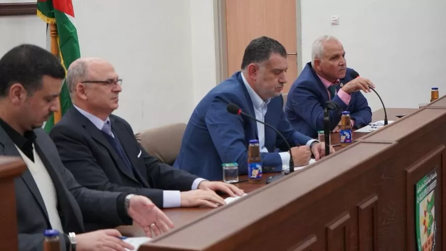 مدار الساعة,Video,فيديو,أخبار الأحزاب الأردنية,الملك عبدالله الثاني,كلية الحصن الجامعية,القوات المسلحة,حزب إرادة