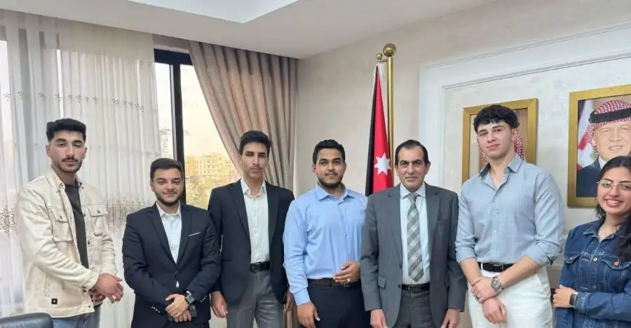 مدار الساعة,مناسبات أردنية,حزب العمال,مواقع التواصل الاجتماعي