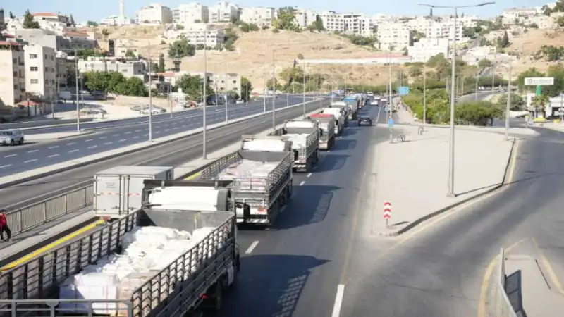 مدار الساعة,أخبار الأردن,اخبار الاردن,وزير الاتصال الحكومي,محمد المومني,الهيئة الخيرية الأردنية الهاشمية,الإنزالات الجوية,قطاع غزة,الإمارات العربية المتحدة