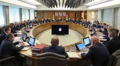 حسّان في أول جلسة وزارية عقب