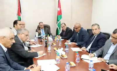 وزير الداخلية يتابع تقييم المستجدات المتعلقة
