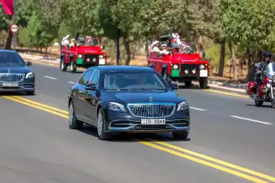 استقبال شعبي مهيب لأمير قطر الشيخ